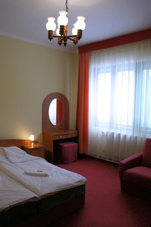 Bed and Breakfast Vadregeny Panzio Esztergom Zimmer foto